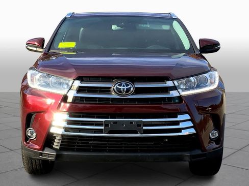 Used 2019 Toyota Highlander Limited image 3