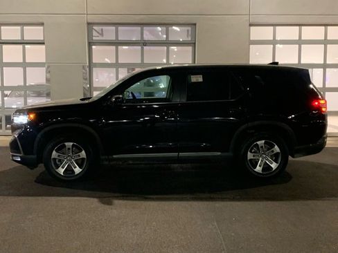Used 2023 Honda Pilot EX-L image 3