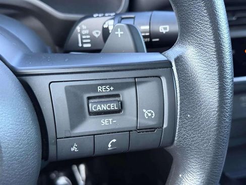 Used 2024 Nissan Rogue S image 6