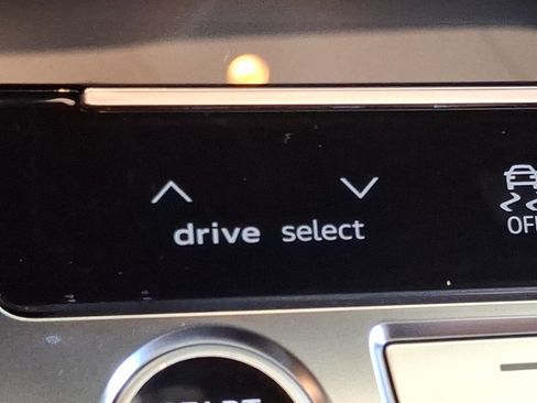 New 2026 Audi Q8 Premium Plus AWD/4WD image 16