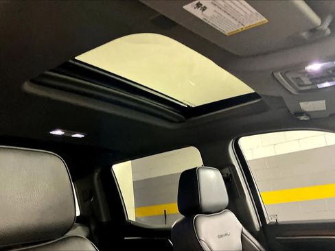 Used 2024 GMC Sierra 1500 Denali w/ Denali Reserve Package image 14