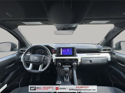 Used 2024 Toyota Tacoma TRD Off-Road image 10
