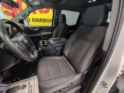 Used 2023 Chevrolet Silverado 1500 Custom image 13