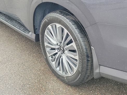 New 2026 INFINITI QX80 Luxe image 5