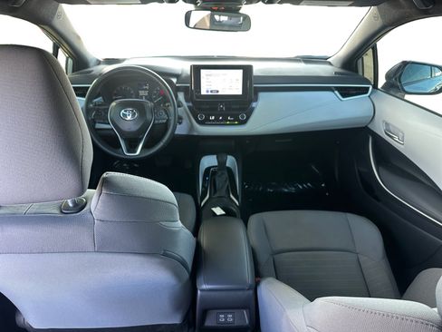 Used 2025 Toyota Corolla SE w/ Convenience Package FWD image 10