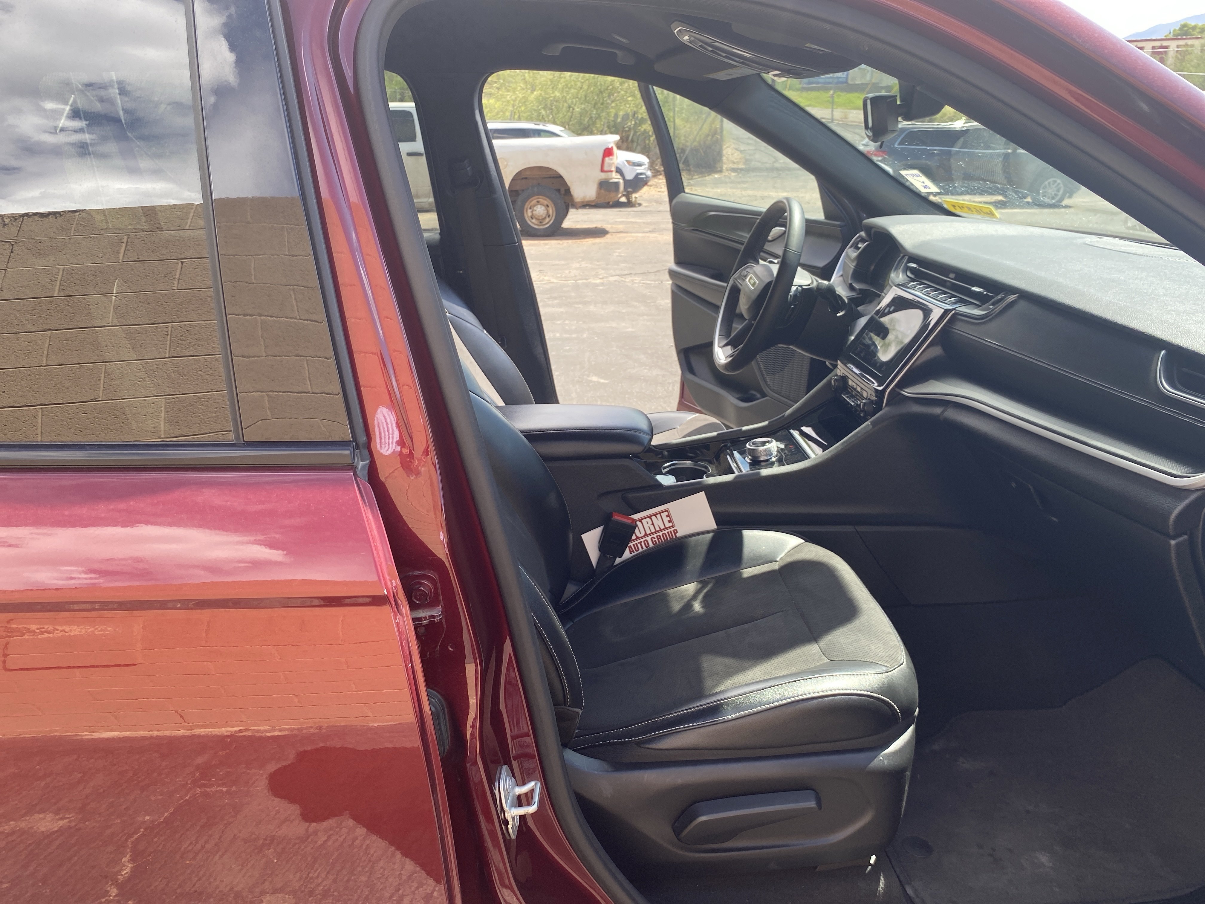 Used 2023 Jeep Grand Cherokee L Laredo AWD/4WD image 22