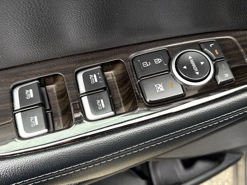 Used 2020 Kia Sorento LX w/ LX I4 Convenience Package image 17