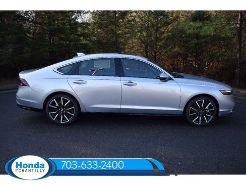 New 2026 Honda Accord Hybrid Touring image 8