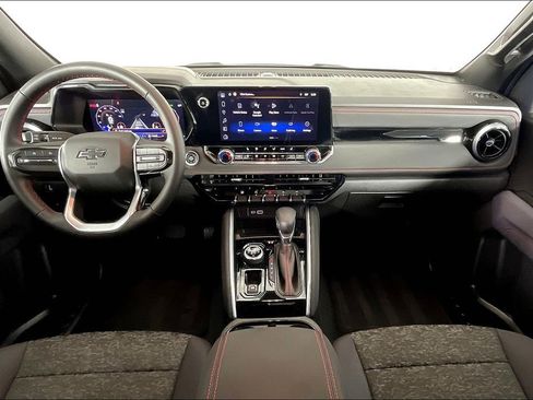 Used 2025 Chevrolet Colorado Z71 image 21