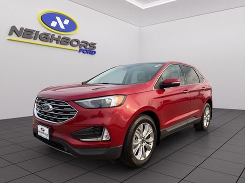 Used 2022 Ford Edge Titanium w/ Class II Trailer Tow Package AWD/4WD image 1
