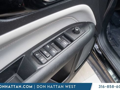 Used 2022 Jeep Compass Limited AWD/4WD image 14