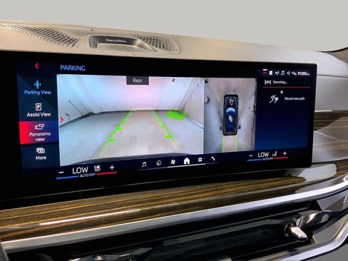 Used 2025 BMW X7 M60i AWD/4WD image 26