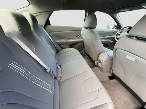 Certified 2026 Hyundai Elantra Sport FWD image 25