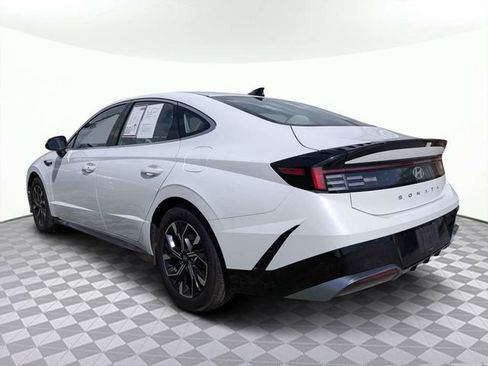Used 2025 Hyundai Sonata SEL FWD image 5