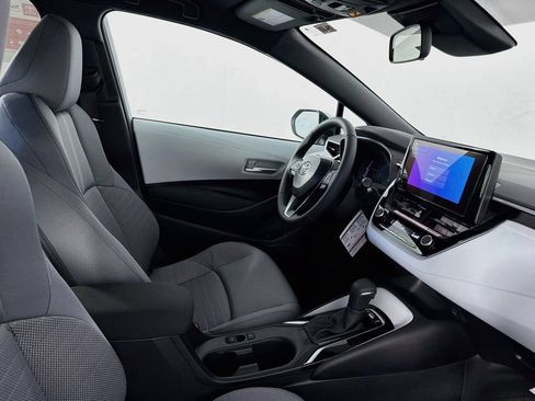 New 2026 Toyota Corolla SE FWD image 32