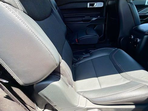 Used 2020 Ford Explorer ST w/ ST Street Pack AWD/4WD image 31