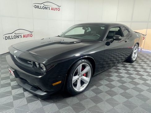 Used 2009 Dodge Challenger SRT8 w/ SRT Option Group II image 2