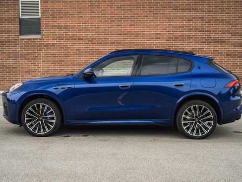 Used 2023 Maserati Grecale Modena AWD/4WD image 3