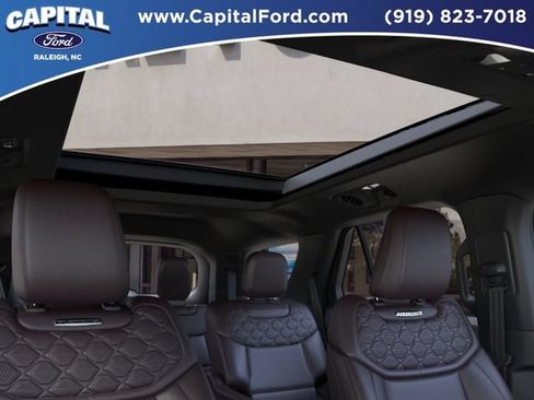 New 2026 Ford Explorer Platinum w/ LUX Leather Package AWD/4WD image 22