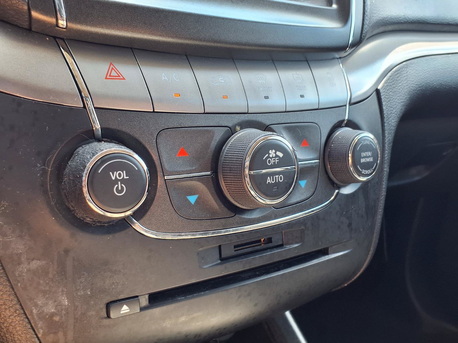 Used 2018 Dodge Journey Crossroad FWD image 25