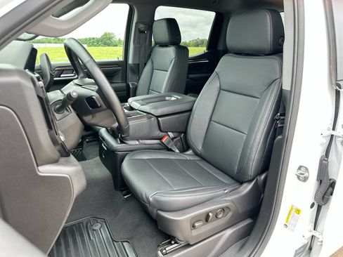 Used 2025 Chevrolet Silverado 1500 LT w/ Work Truck Package AWD/4WD image 11