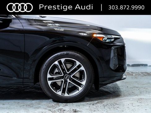 Used 2025 Audi Q5 Prestige image 12