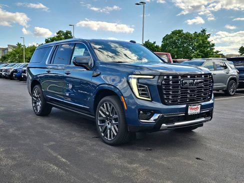 New 2026 GMC Yukon XL Denali Ultimate AWD/4WD image 6