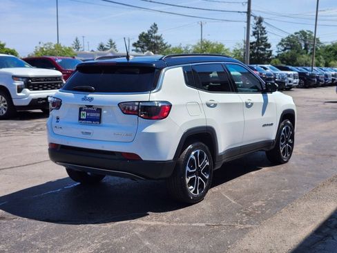 Used 2024 Jeep Compass Limited w/ Sun and Sound Group AWD/4WD image 5