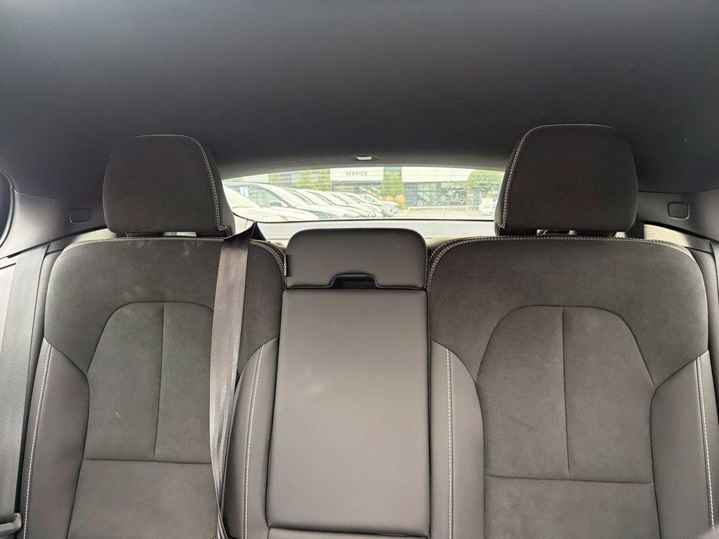 Used 2023 Volvo C40 P8 Recharge Ultimate AWD/4WD image 16