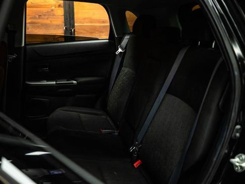 Used 2021 Mitsubishi Outlander Sport LE image 10