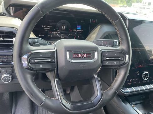Certified 2026 GMC Yukon AT4 w/ AT4 Premium Package AWD/4WD image 18
