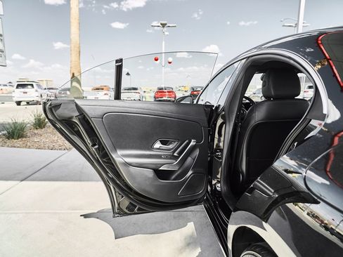Used 2025 Mercedes-Benz CLA 250 4MATIC image 14