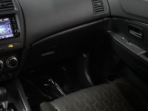 Used 2023 Mitsubishi Outlander Sport ES image 26