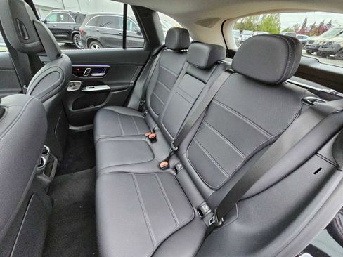 Used 2023 Mercedes-Benz GLC 300 4MATIC image 39