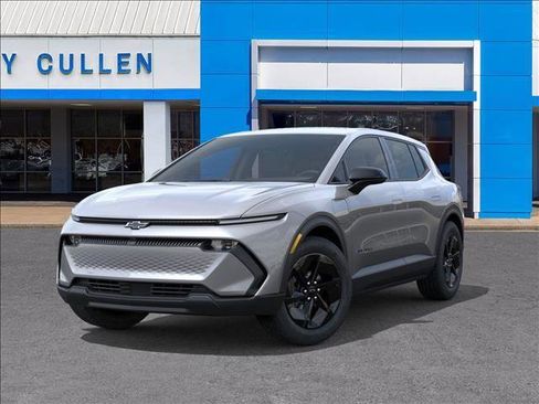 New 2026 Chevrolet Equinox EV LT w/ Midnight Package FWD image 6