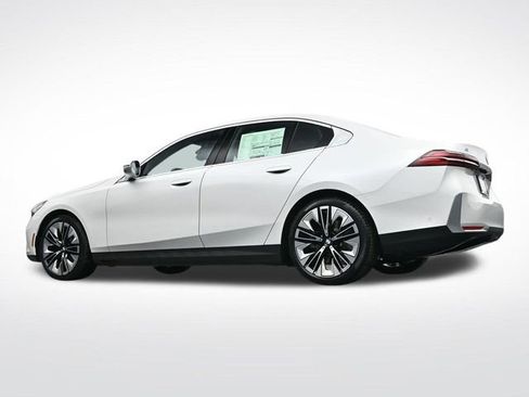 New 2026 BMW i5 eDrive40 RWD image 36
