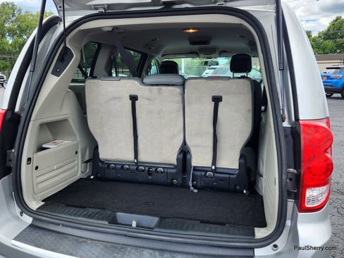 Used 2012 Dodge Grand Caravan SXT image 31