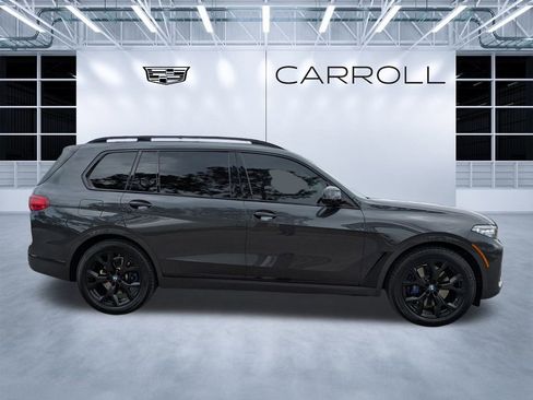 Used 2022 BMW X7 xDrive40i w/ Premium Package image 3