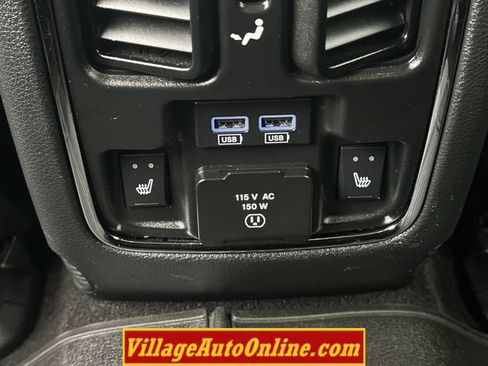 Used 2020 Jeep Grand Cherokee Limited w/ Luxury Group II AWD/4WD image 33