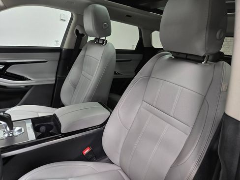Used 2023 Land Rover Range Rover Evoque SE AWD/4WD image 12
