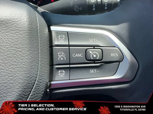 Used 2025 Jeep Compass Limited AWD/4WD image 27