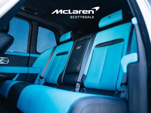 Used 2023 Rolls-Royce Cullinan Black Badge w/ Driver's Package image 25