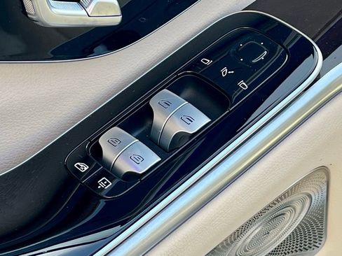 Certified 2023 Mercedes-Benz S 500 4MATIC image 28