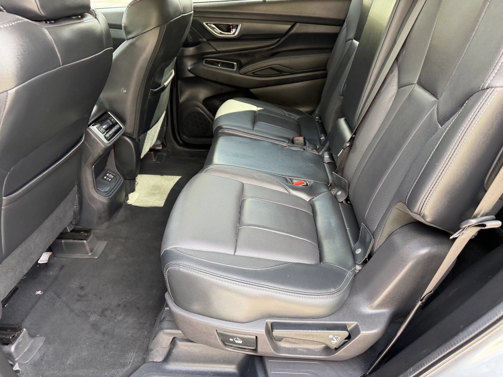 Used 2024 Subaru Ascent Limited AWD/4WD image 11