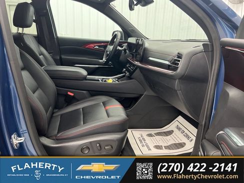 Used 2024 Chevrolet Traverse RS w/ LPO, Floor Liner Package AWD/4WD image 15