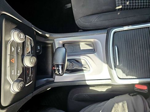 Used 2023 Dodge Charger SXT image 32