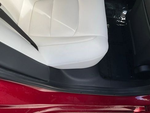 Used 2021 Tesla Model 3 Standard Range Plus image 51