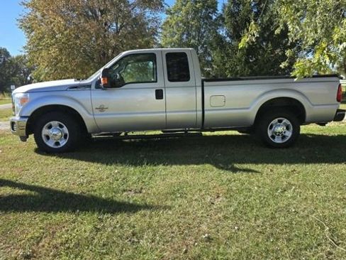 Used 2011 Ford F250 XLT image 3