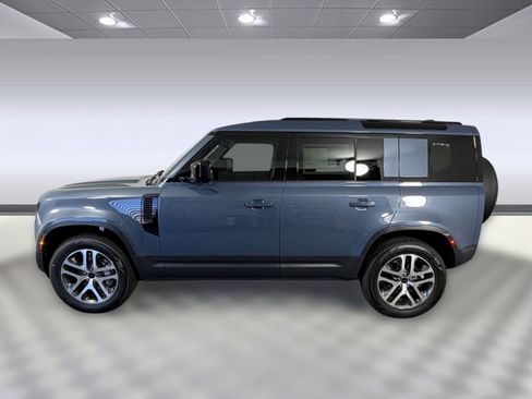 Used 2026 Land Rover Defender 110 S AWD/4WD image 2