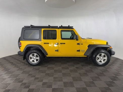 Used 2021 Jeep Wrangler Unlimited Sport image 4